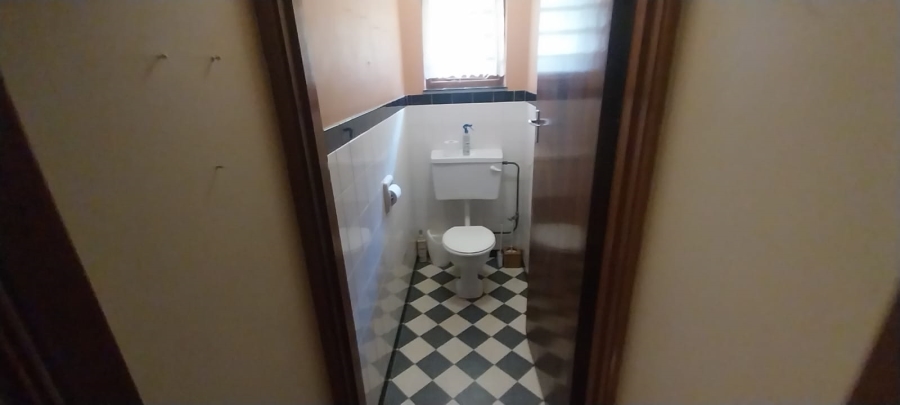 To Let 3 Bedroom Property for Rent in Beacon Bay Eastern Cape